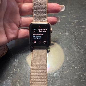 Iwatch series 3 42mm gold aluminum gps+cellular